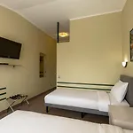 Tomo Free Parking 3* Riga