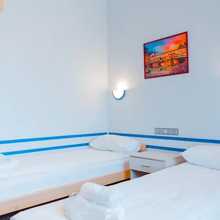 Tomo Free Parking 3* Riga