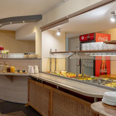 Tomo Free Parking Hotel