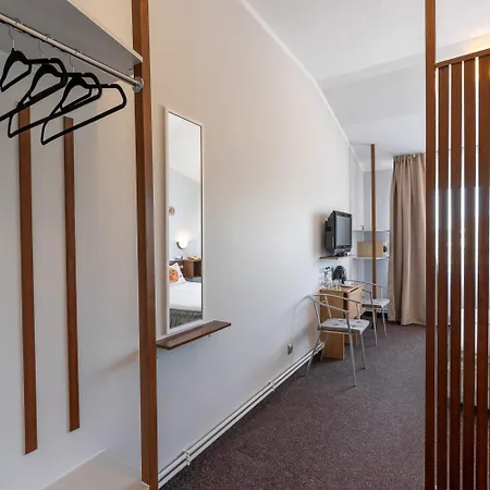 Hotel Tomo Free Parking