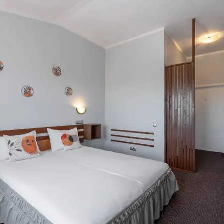 Tomo Free Parking Hotel