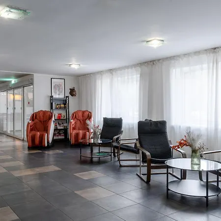 Tomo Free Parking 酒店 里加