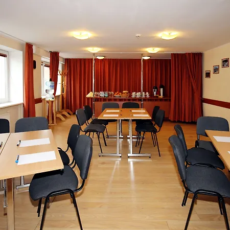 Tomo Free Parking 3*