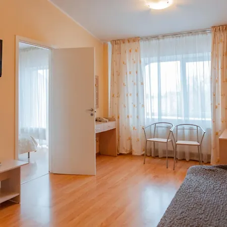 Hotel Tomo Free Parking