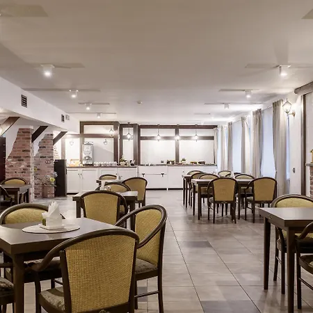 Tomo Free Parking Hotel
