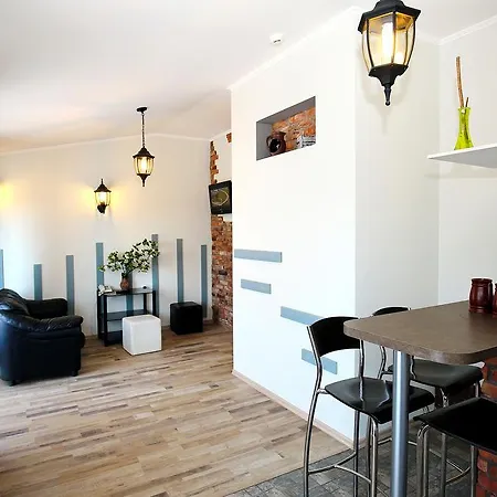 Hotel Tomo Free Parking 3*