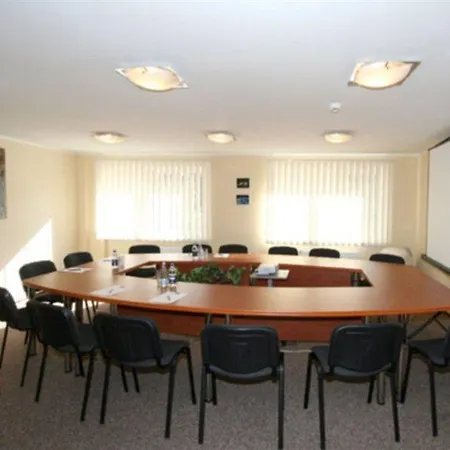 Hotell Tomo Free Parking 3*