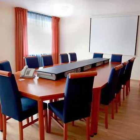 Tomo Free Parking Hotell Riga