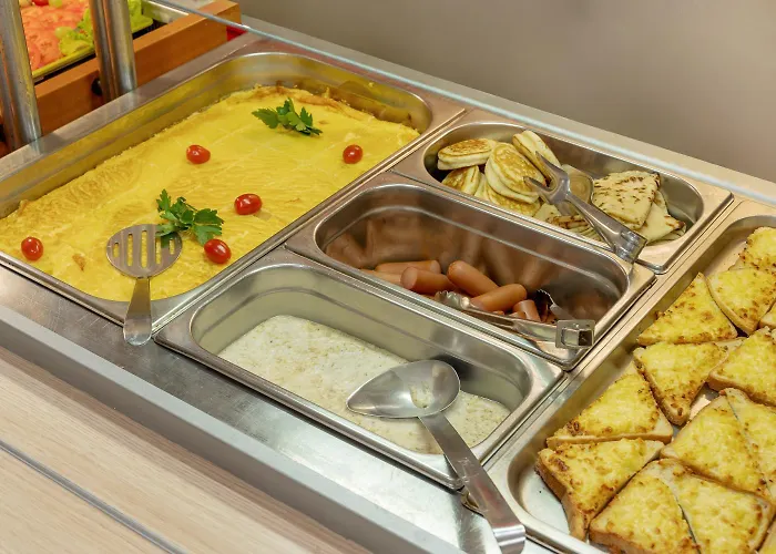 Hotel Tomo Free Parking Riga