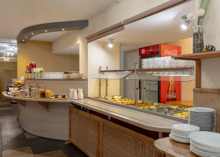 Tomo Free Parking Hotel