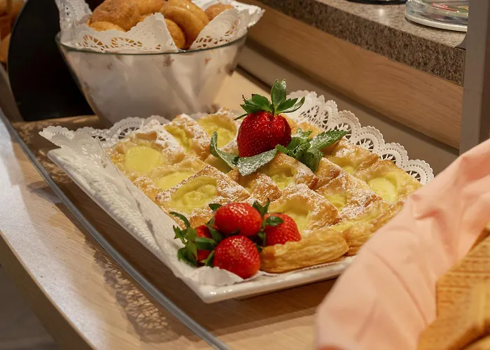 Hotel Tomo Free Parking