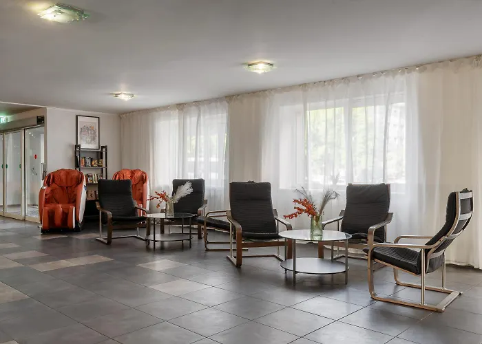 Tomo Free Parking Hotel 3*