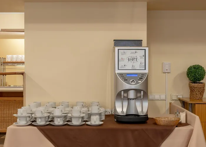 Hotel Tomo Free Parking 3*