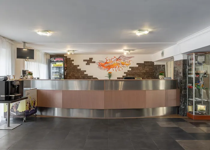 Hotel Tomo Free Parking Riga