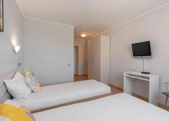 Tomo Free Parking 3* Riga