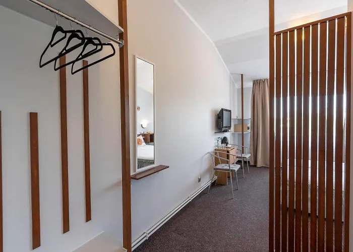 Hotel Tomo Free Parking