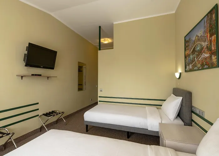 Tomo Free Parking 3* Riga