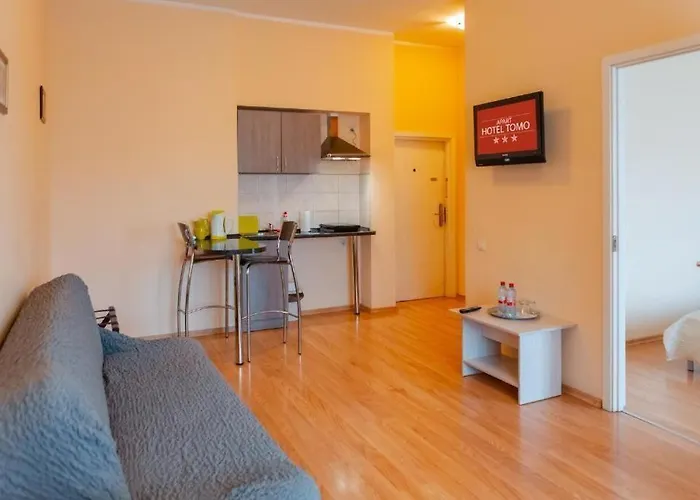 Tomo Free Parking 3*