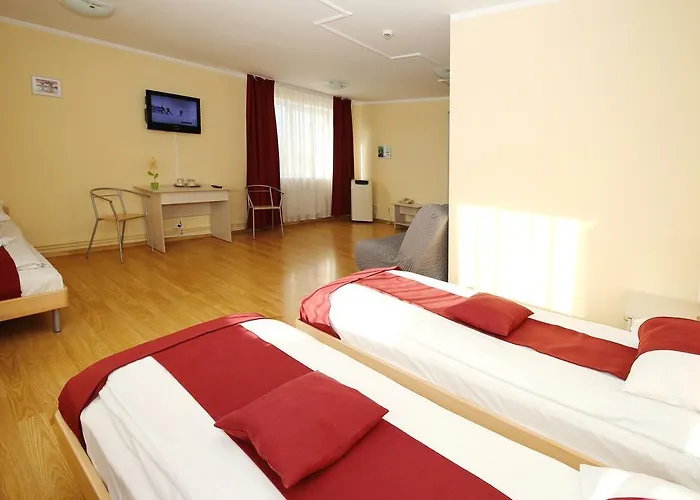 Tomo Free Parking Hotel 3*