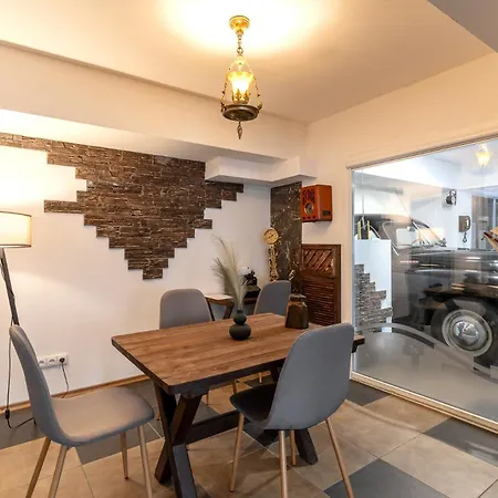 Tomo Free Parking Hotel