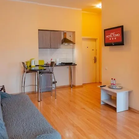 Tomo Free Parking 3*