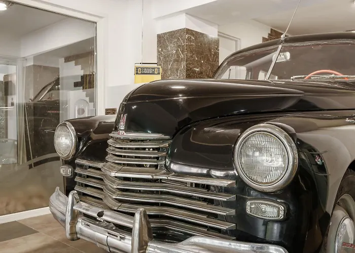 Tomo Free Parking 3*